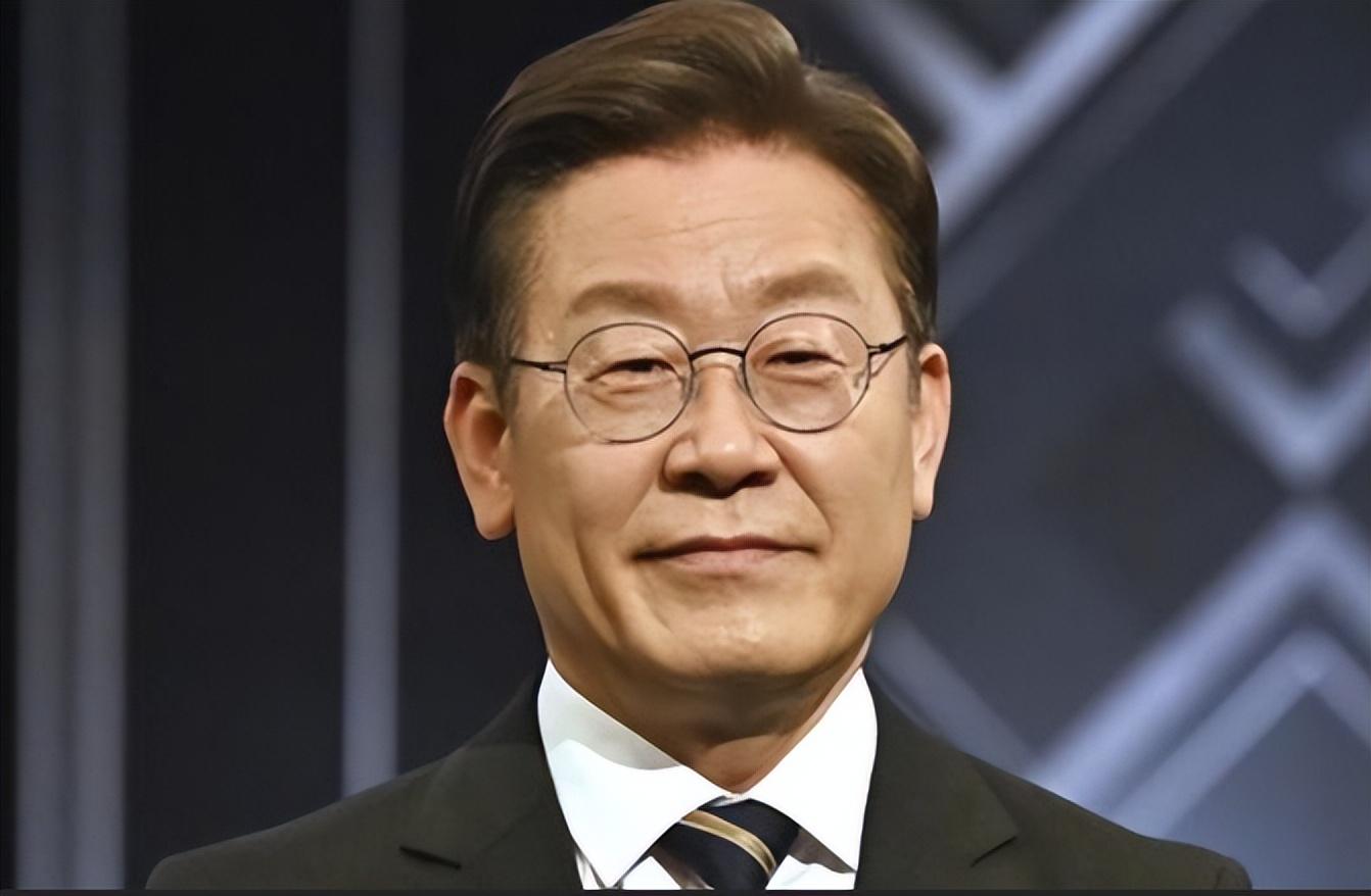 李在明90度鞠躬，感恩韩国两大财阀的深厚情谊
