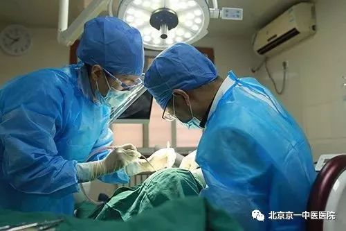 老人看牙遭全口拔光 医院被顶格处罚