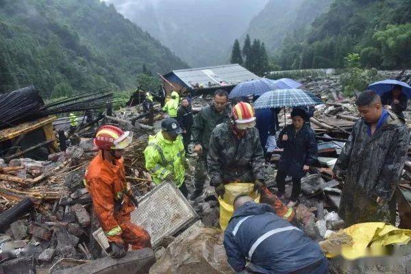 广西暴雨灾害,6人遇难,11人失联的沉重时刻 广西暴雨灾害,6人遇难,11人失联的沉重时刻